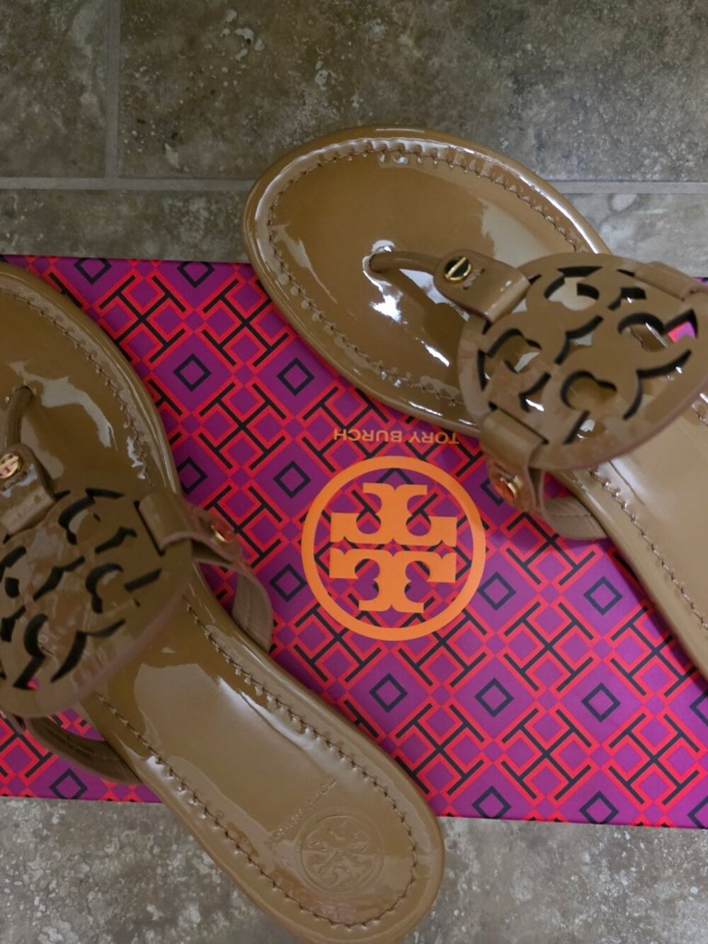 Women's Sandals - Picture 3 of 11